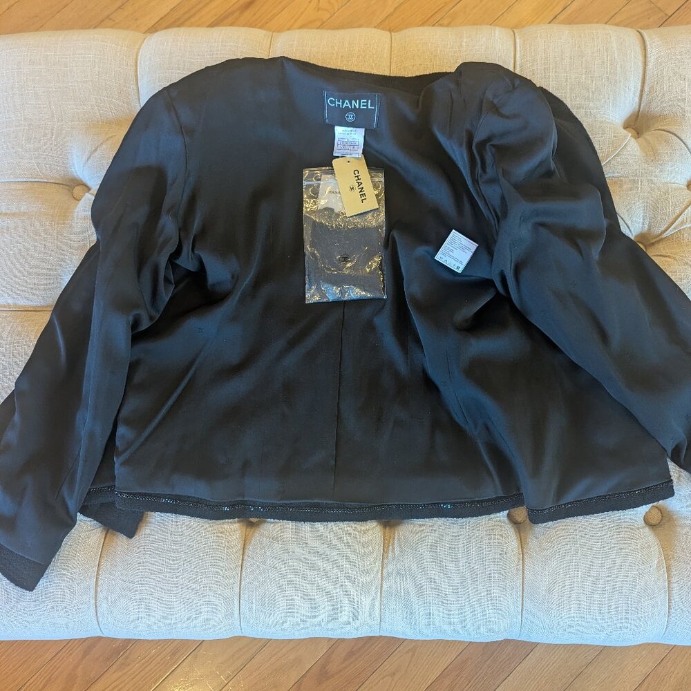 Chanel Suit Set - Picture 5 of 15